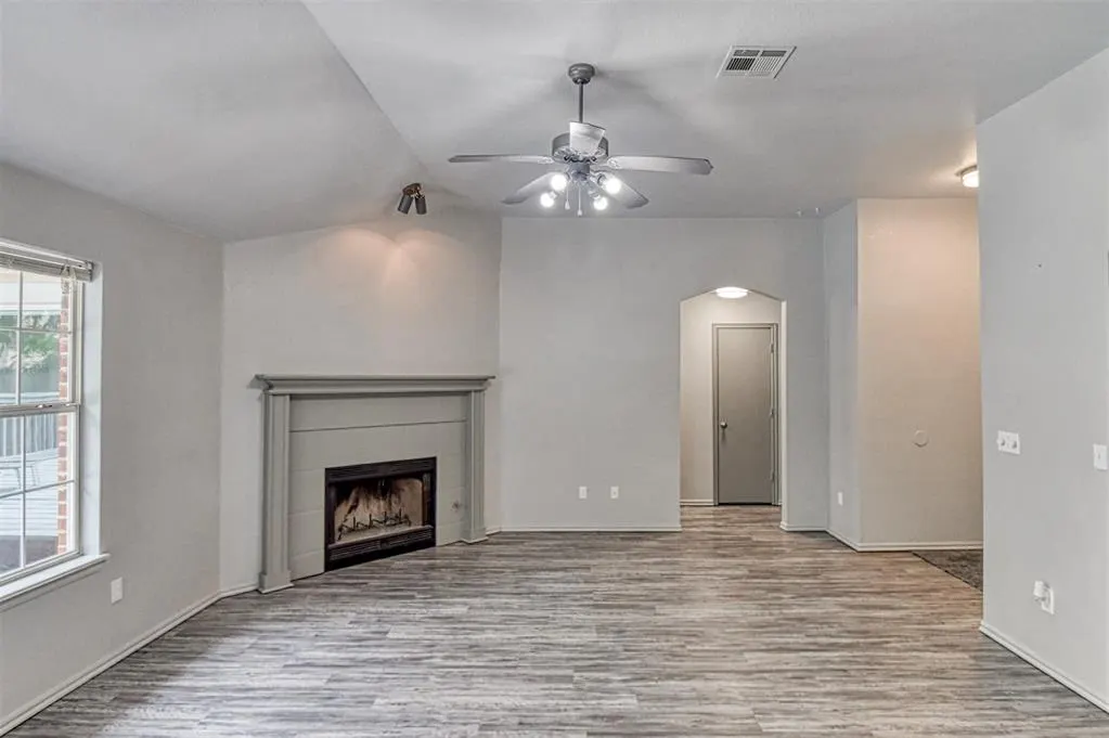 Photo 7 — 1200 Teakwood Drive, Norman, OK 73071