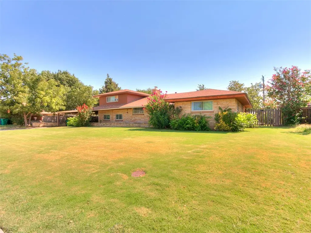 Photo 2 — 6508 S Country Club Drive, Oklahoma City, OK 73159