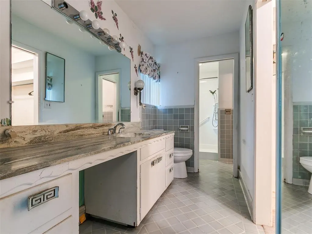 Photo 9 — 6508 S Country Club Drive, Oklahoma City, OK 73159