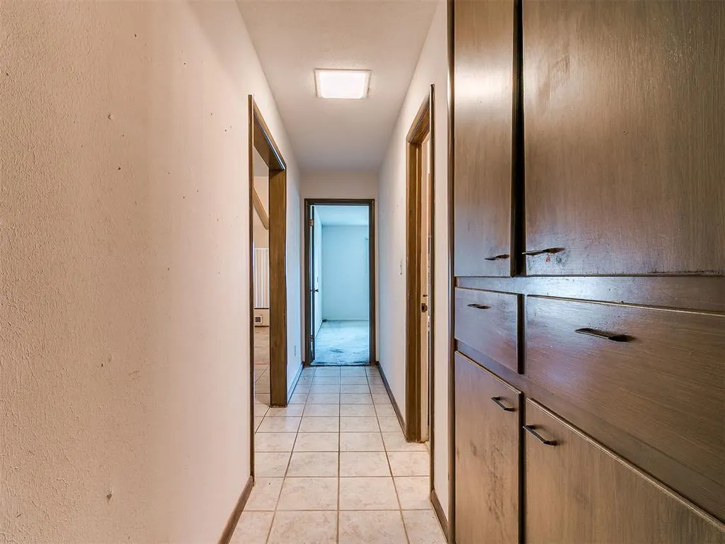 Photo 16 — 6508 S Country Club Drive, Oklahoma City, OK 73159