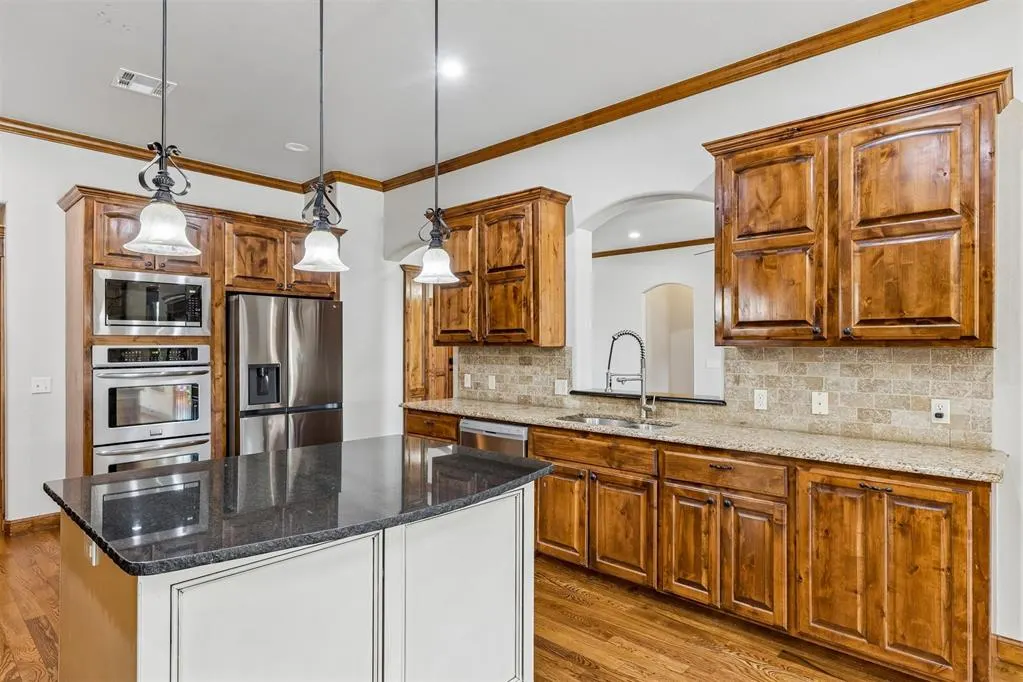 Photo 13 — 22982 Crossfield Court, Edmond, OK 73025