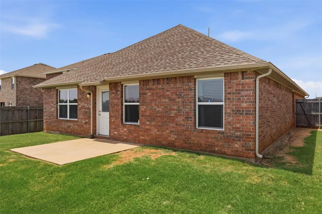 Photo 44 — 7220 Meadow Lake Drive, Yukon, OK 73099
