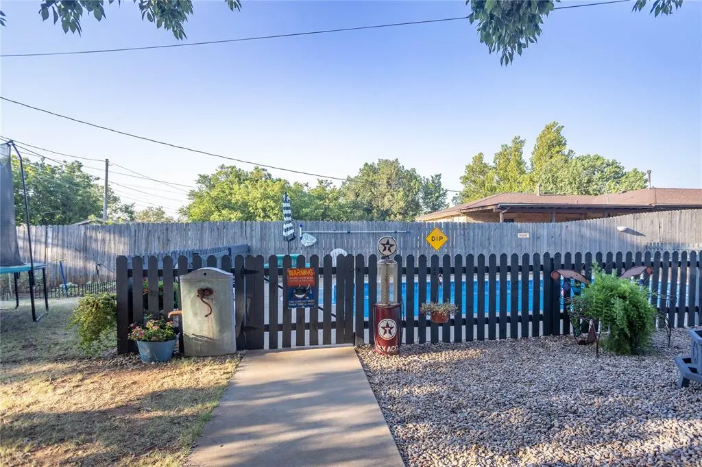 Photo 23 — 524 N 5th Street, Weatherford, OK 73096
