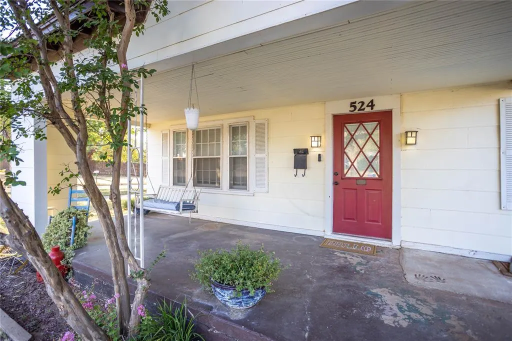 Photo 3 — 524 N 5th Street, Weatherford, OK 73096