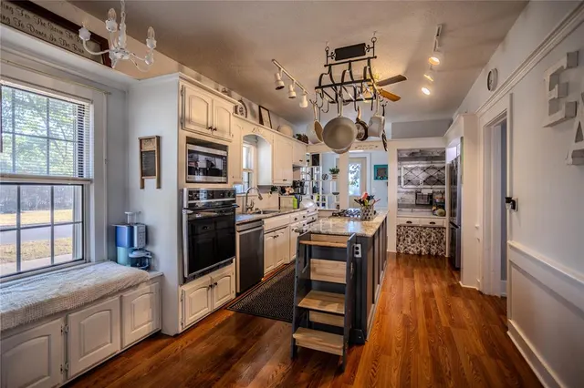Photo 8 — 524 N 5th Street, Weatherford, OK 73096