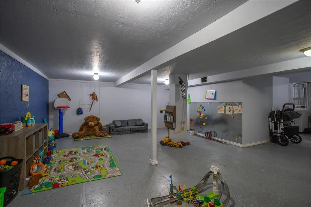 Photo 19 — 524 N 5th Street, Weatherford, OK 73096