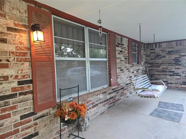 Photo 2 — 15109 Ken Road, Oklahoma City, OK 73165