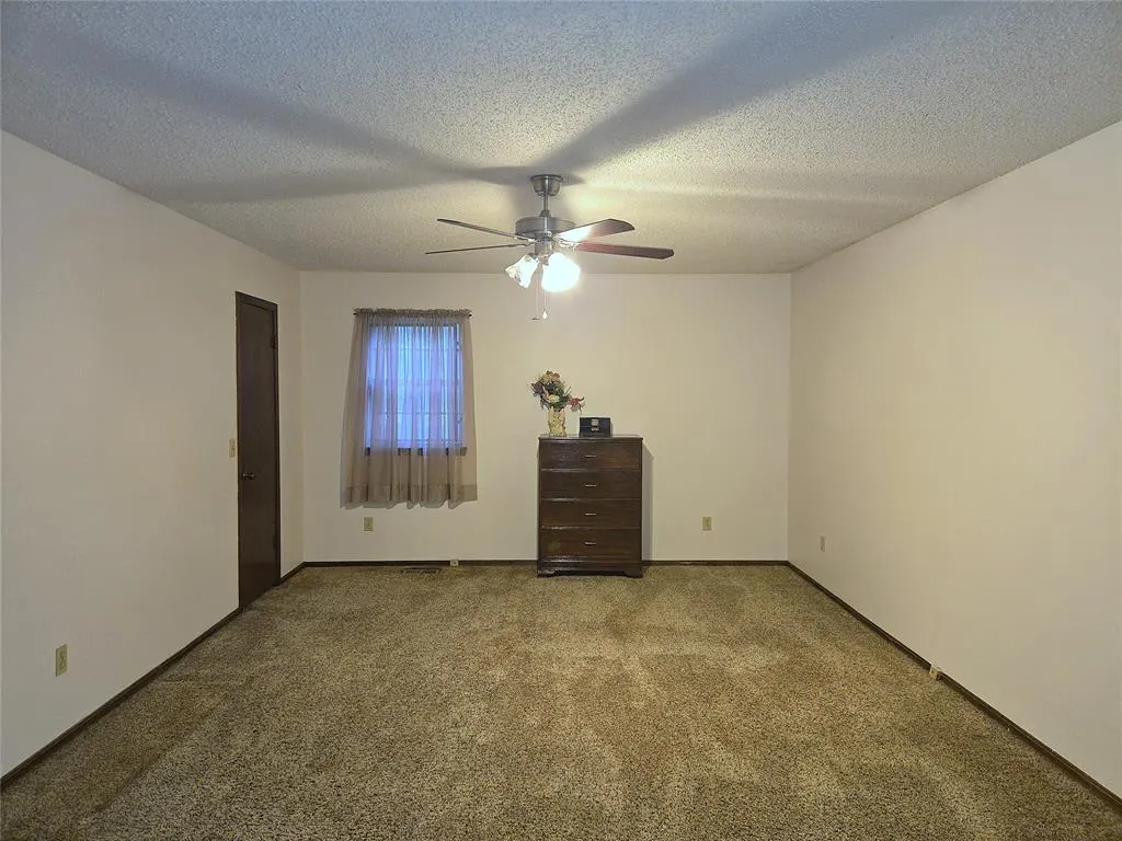 Photo 13 — 15109 Ken Road, Oklahoma City, OK 73165