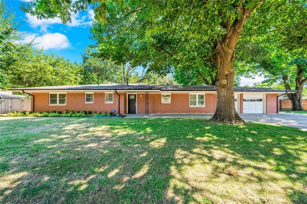 Front exterior — 1512 Cruce Street, Norman, OK 73069