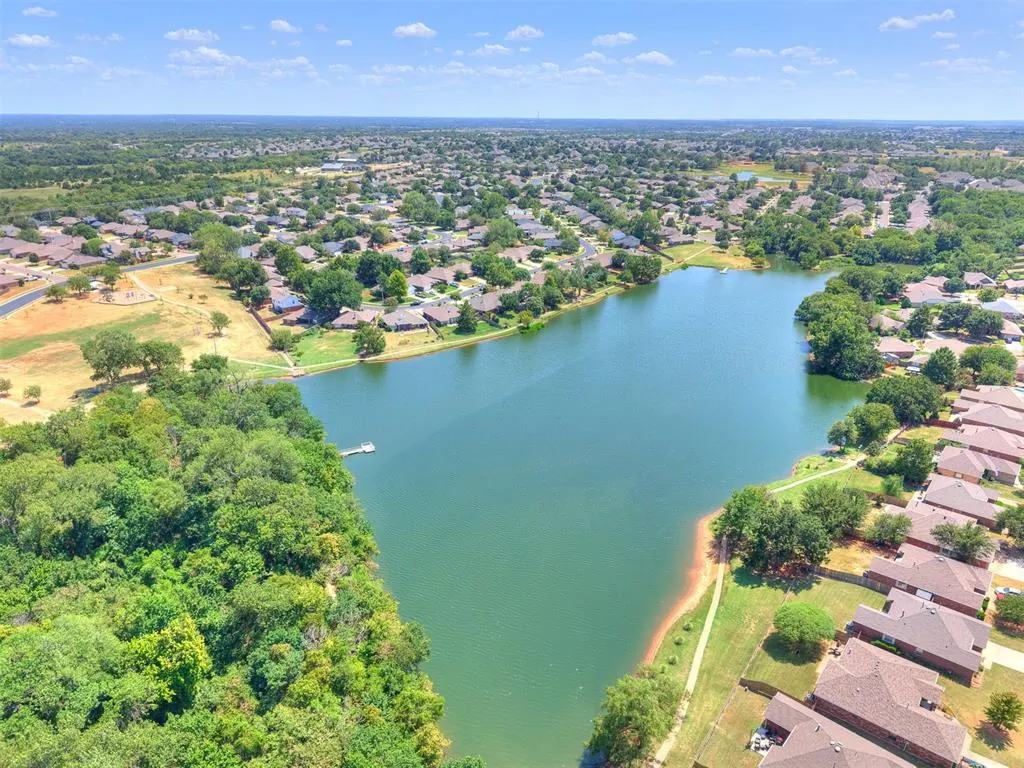 Photo 10 — 328 Waterfront Drive, Norman, OK 73071