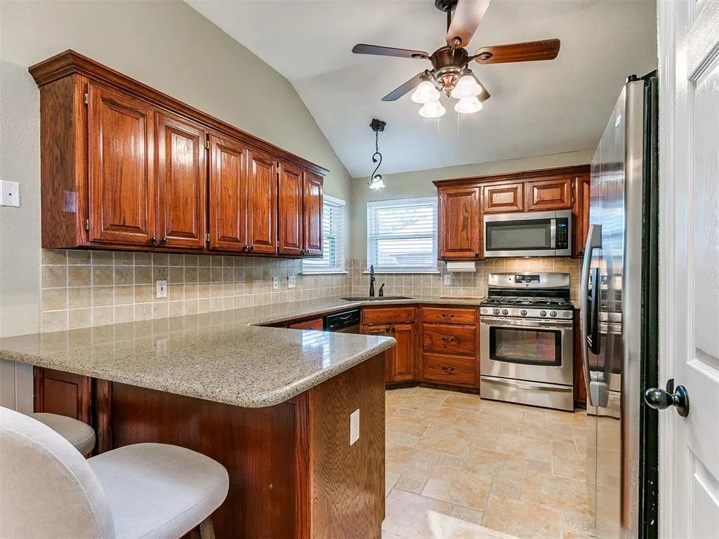 Photo 17 — 328 Waterfront Drive, Norman, OK 73071