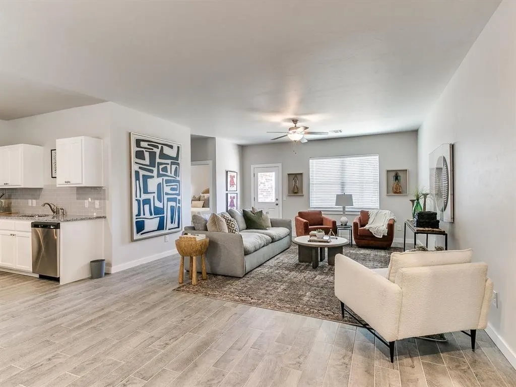 Photo 7 — 3260 Manning Farms Boulevard, El Reno, OK 73036