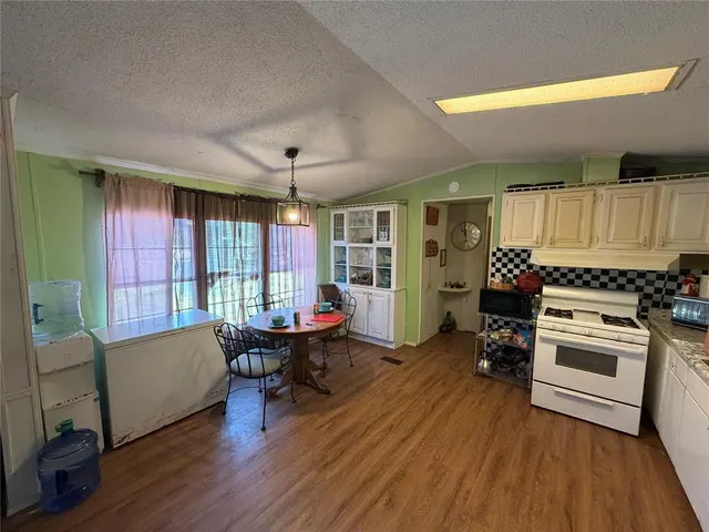 Photo 3 — 35223 E 131 Road, Maud, OK 74854