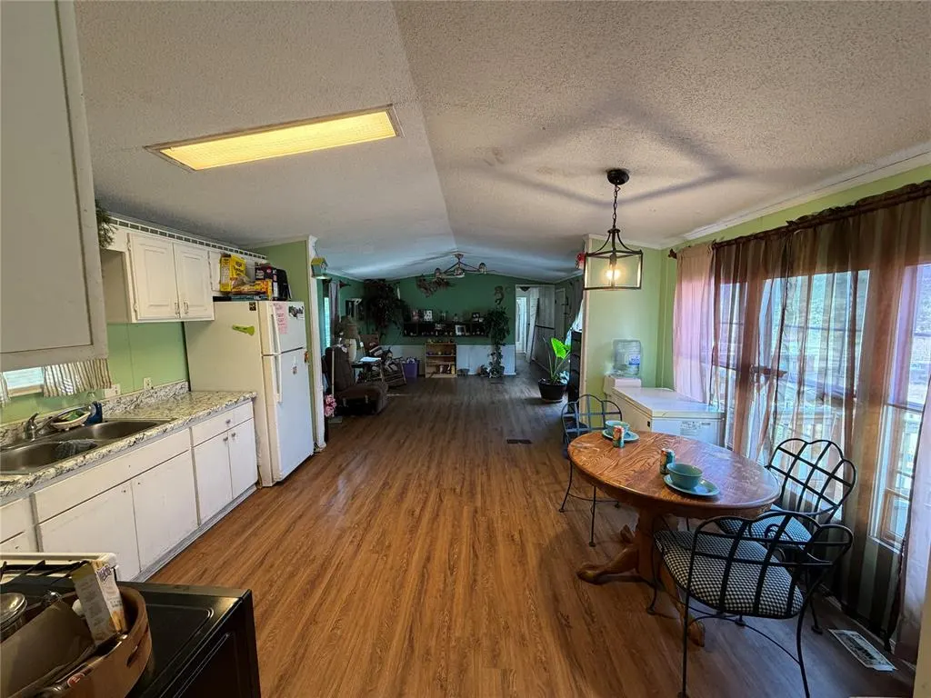 Photo 5 — 35223 E 131 Road, Maud, OK 74854