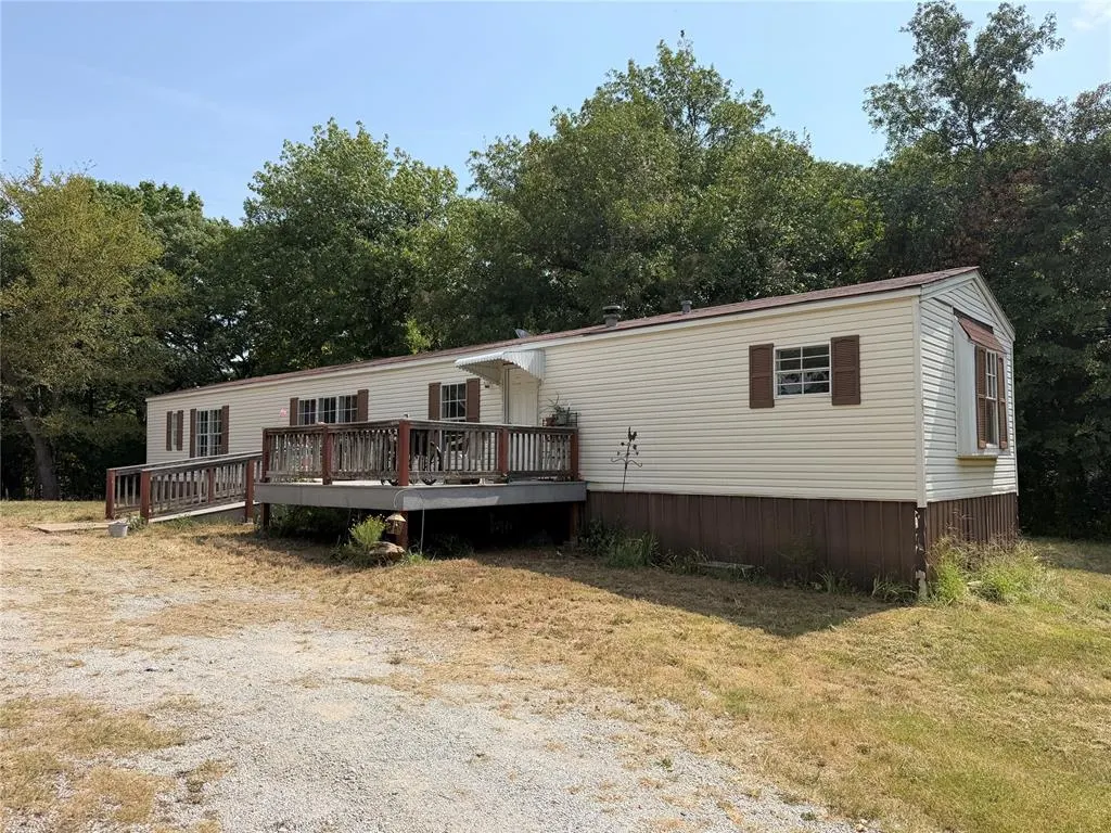 Photo 8 — 35223 E 131 Road, Maud, OK 74854