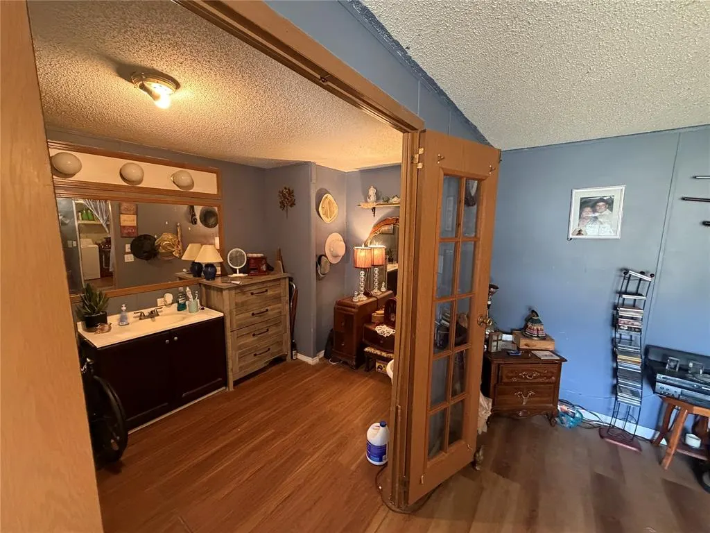 Photo 13 — 35223 E 131 Road, Maud, OK 74854