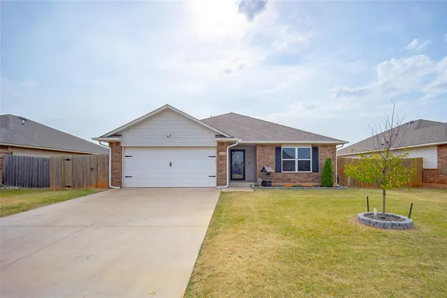 Photo 5 — 1020 S Blackjack Lane, Mustang, OK 73064