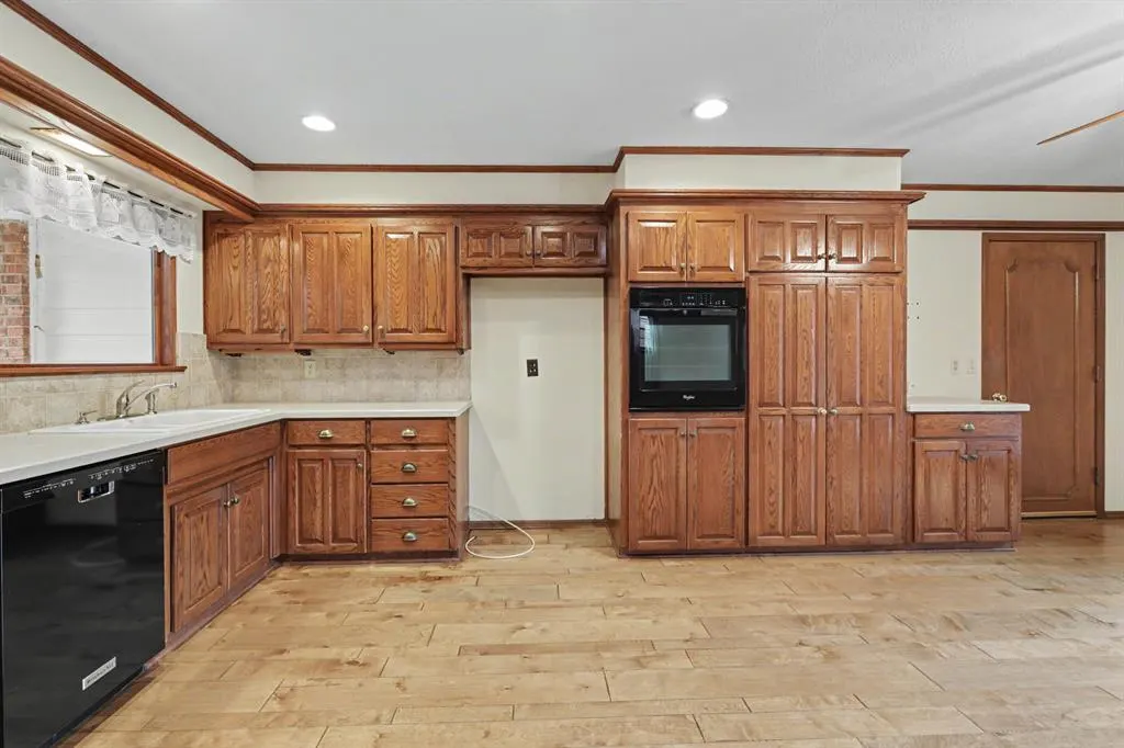Photo 11 — 4225 NW 59th Street, Oklahoma City, OK 73112