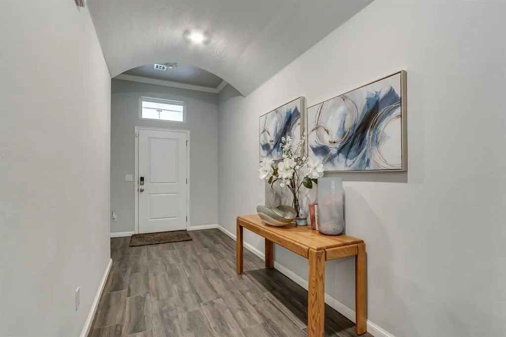 Photo 4 — 2135 Arcady Avenue, Norman, OK 73026