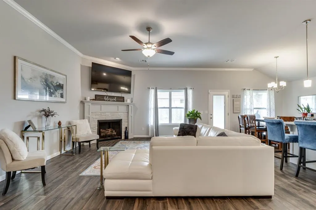 Photo 2 — 2135 Arcady Avenue, Norman, OK 73026