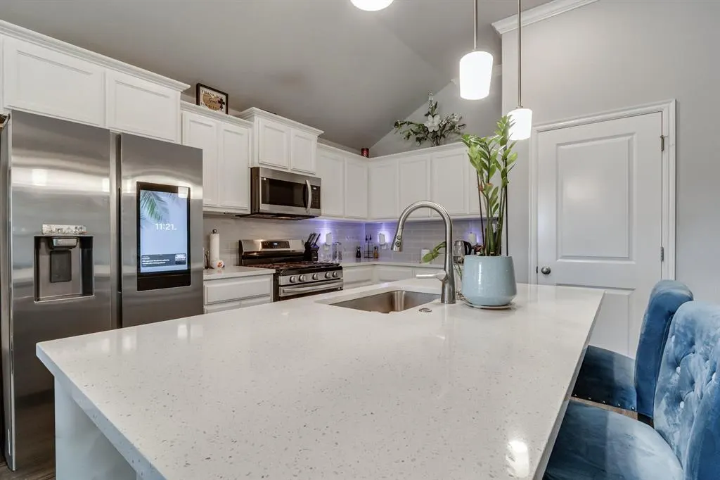 Photo 11 — 2135 Arcady Avenue, Norman, OK 73026