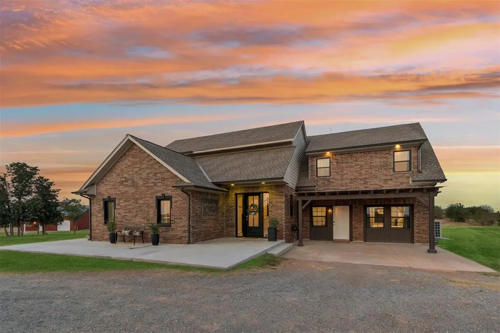 Front exterior — 1316 NW Moffat Road, Piedmont, OK 73078