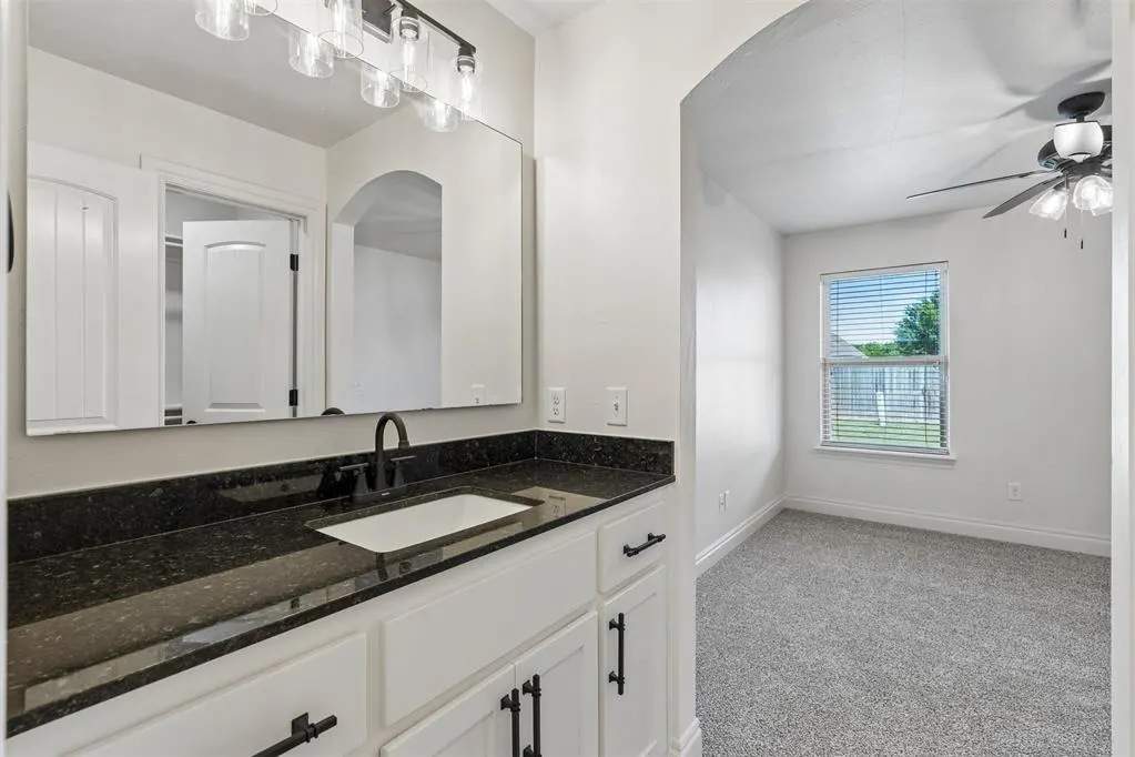 Photo 29 — 5613 St James Place, Oklahoma City, OK 73179