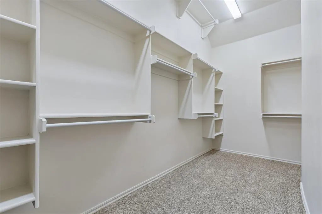 Photo 38 — 5613 St James Place, Oklahoma City, OK 73179