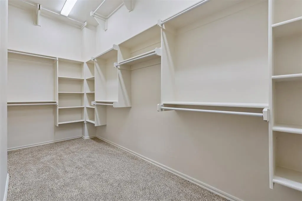 Photo 39 — 5613 St James Place, Oklahoma City, OK 73179