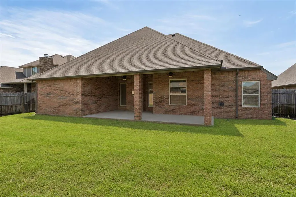 Photo 44 — 5613 St James Place, Oklahoma City, OK 73179