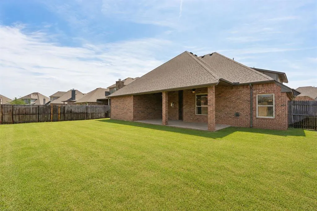 Photo 45 — 5613 St James Place, Oklahoma City, OK 73179