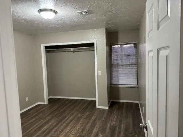 Photo 4 — 7720 NW 113th Street, Oklahoma City, OK 73162
