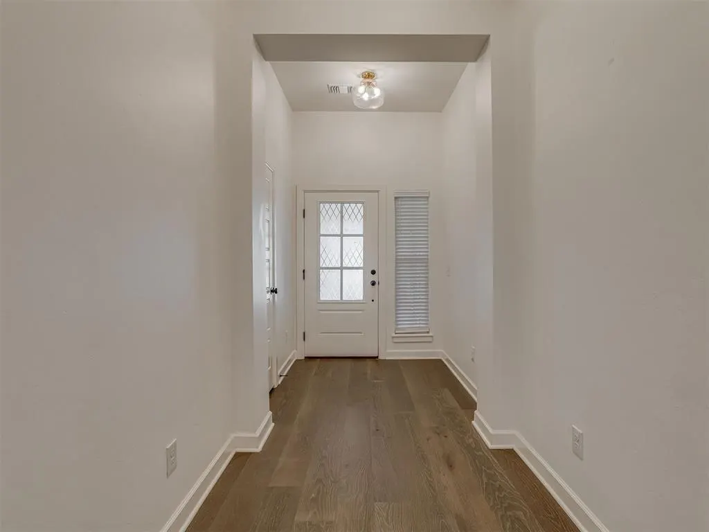 Photo 4 — 10505 NW 33rd Street, Yukon, OK 73099