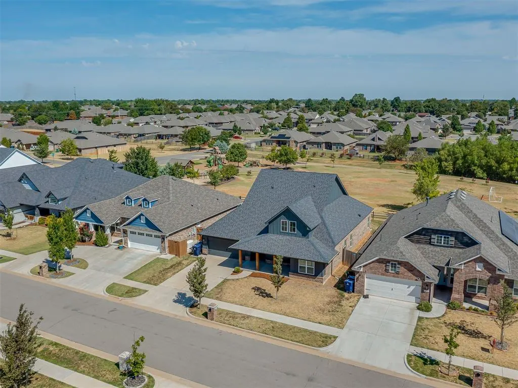 Photo 43 — 10505 NW 33rd Street, Yukon, OK 73099