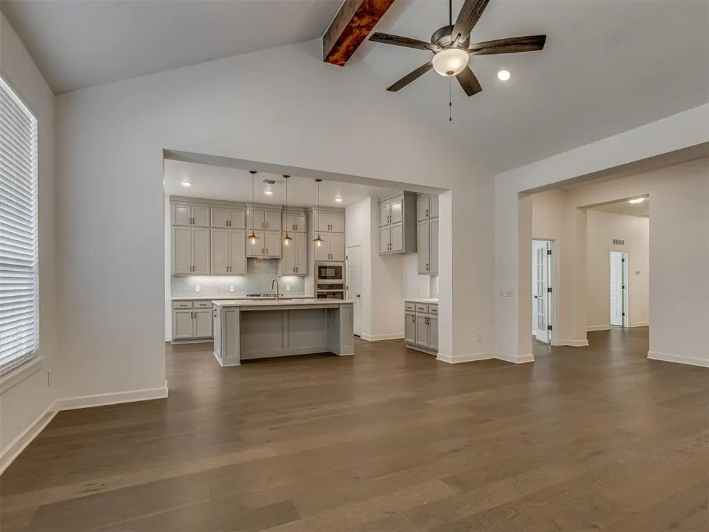 Photo 8 — 10505 NW 33rd Street, Yukon, OK 73099