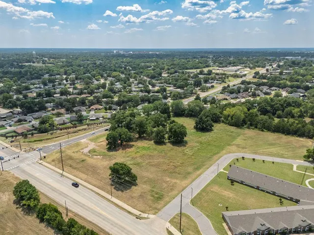 Photo 4 — 1601 N Bryan Avenue, Shawnee, OK 74804