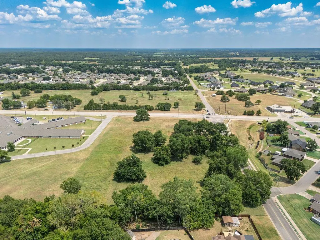 Photo 7 — 1601 N Bryan Avenue, Shawnee, OK 74804