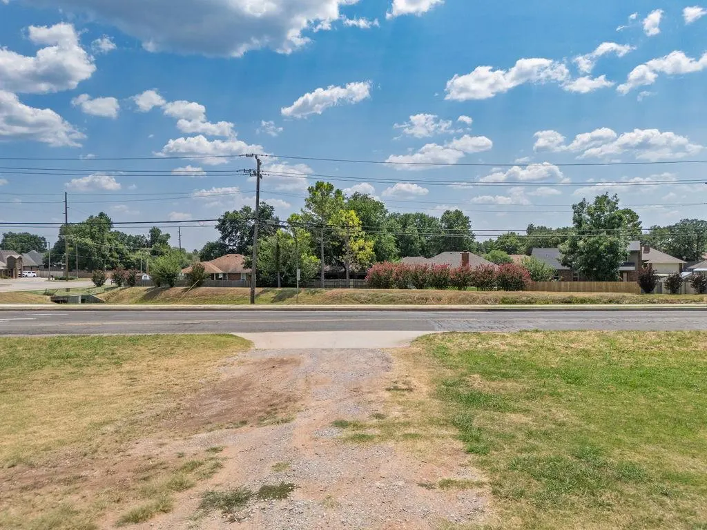 Photo 15 — 1601 N Bryan Avenue, Shawnee, OK 74804