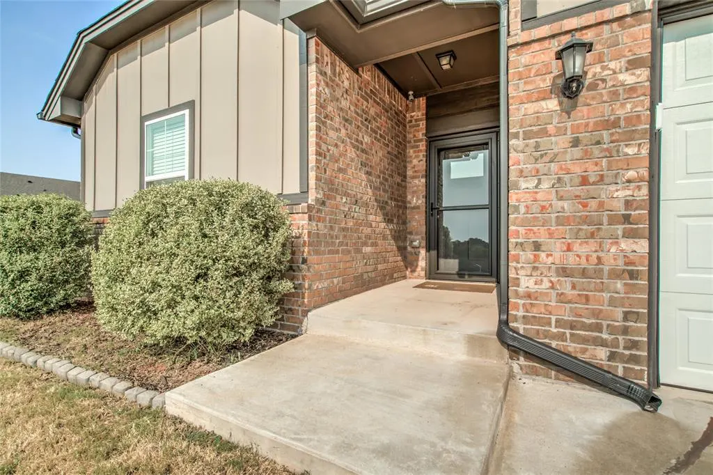 Photo 6 — 13112 Huntington Drive, Edmond, OK 73025
