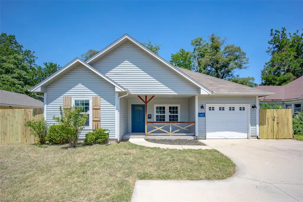 Front exterior — 3225 NW 16th Street, Oklahoma City, OK 73107