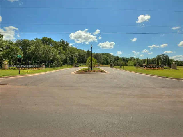 Photo 4 — 5700 Moulin Drive, Edmond, OK 73034