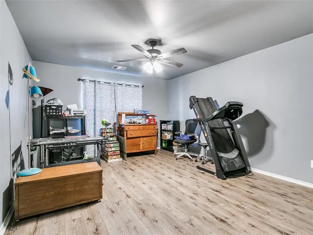Photo 8 — 416 Kearny Lane, Yukon, OK 73099