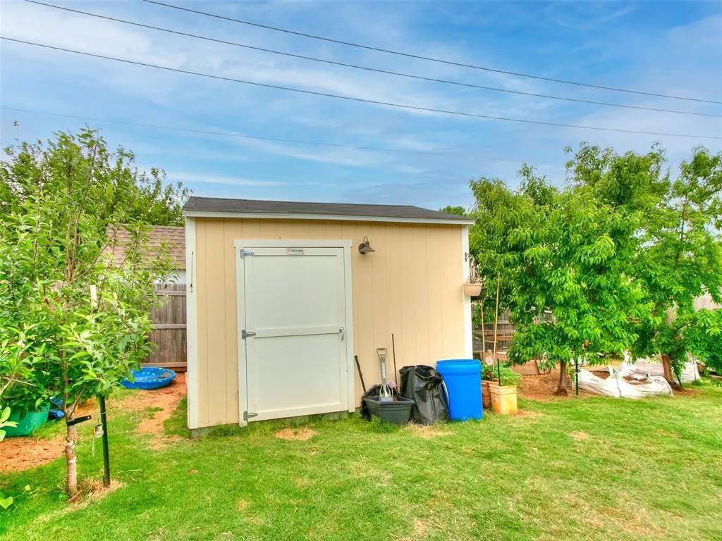 Photo 15 — 416 Kearny Lane, Yukon, OK 73099