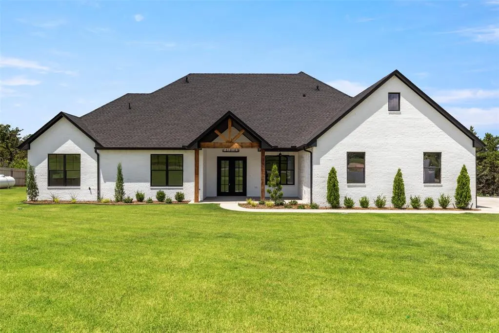 Photo 3 — 2884 Springridge Road, Guthrie, OK 73044