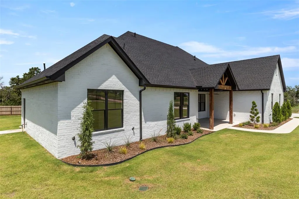 Photo 6 — 2884 Springridge Road, Guthrie, OK 73044