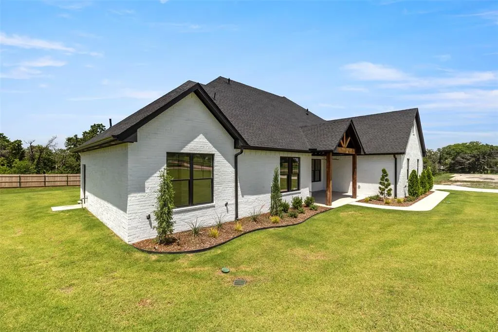 Photo 8 — 2884 Springridge Road, Guthrie, OK 73044