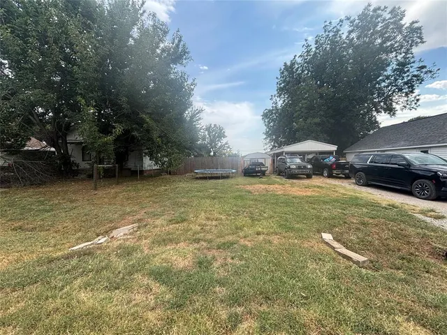 Photo 4 — 1224 Kaw Street, Perry, OK 73077