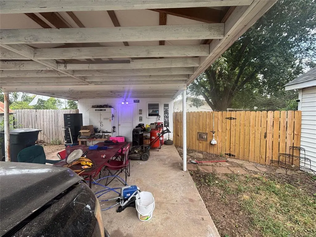 Photo 5 — 1224 Kaw Street, Perry, OK 73077