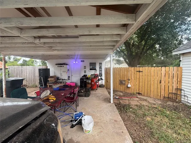 Photo 5 — 1224 Kaw Street, Perry, OK 73077