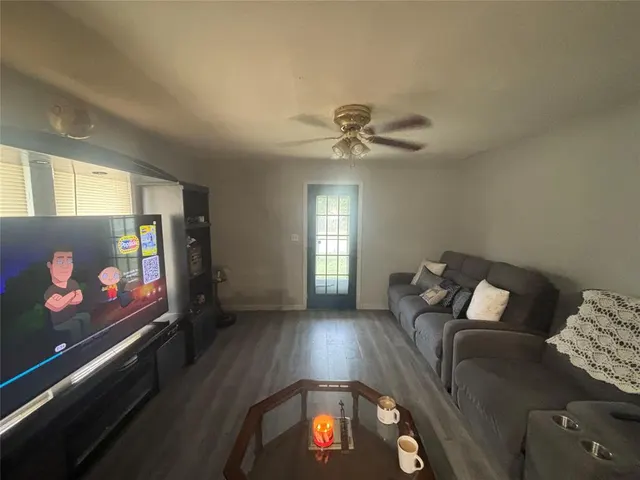 Photo 7 — 1224 Kaw Street, Perry, OK 73077
